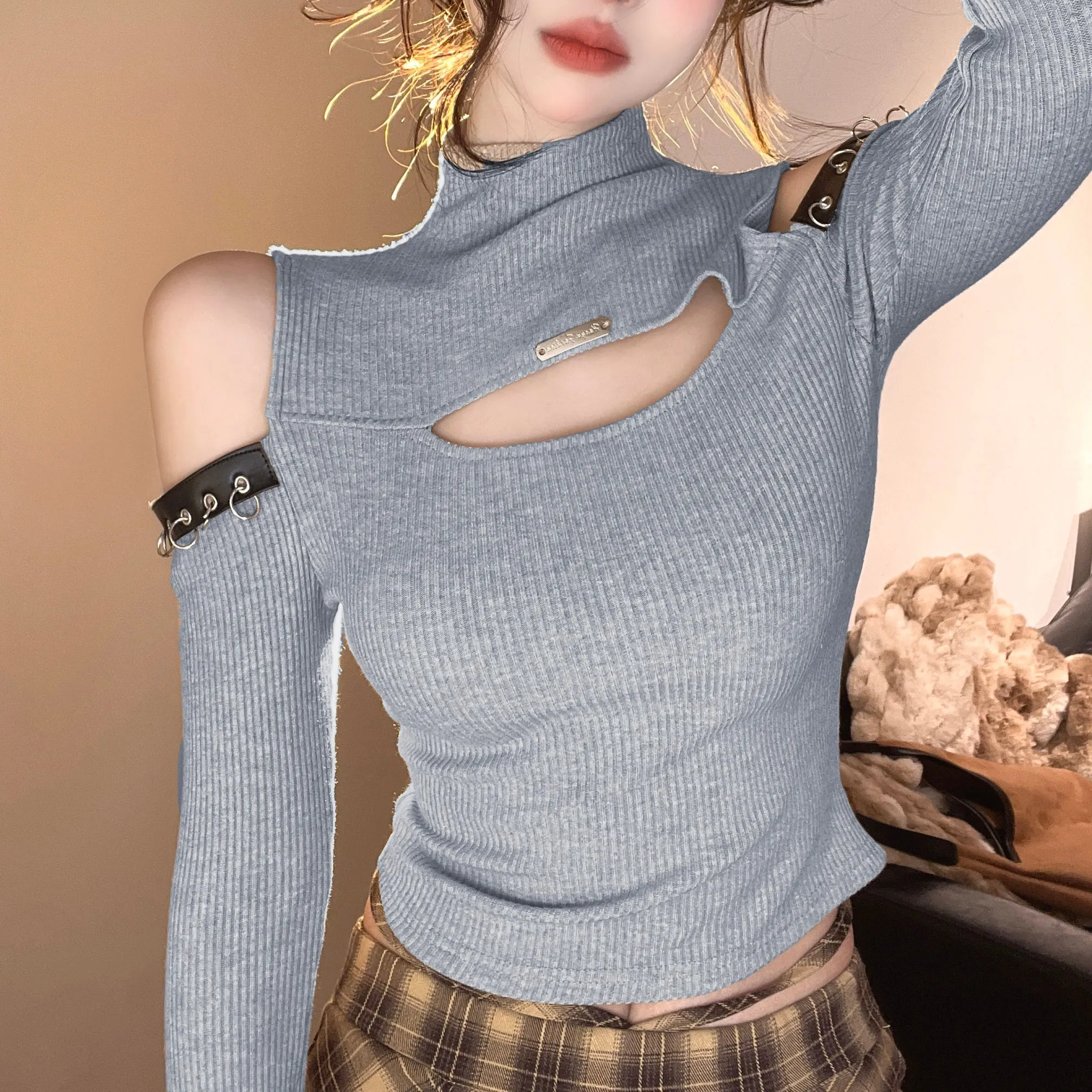 Long-Sleeved Slimming Hollow Sexy Sweater