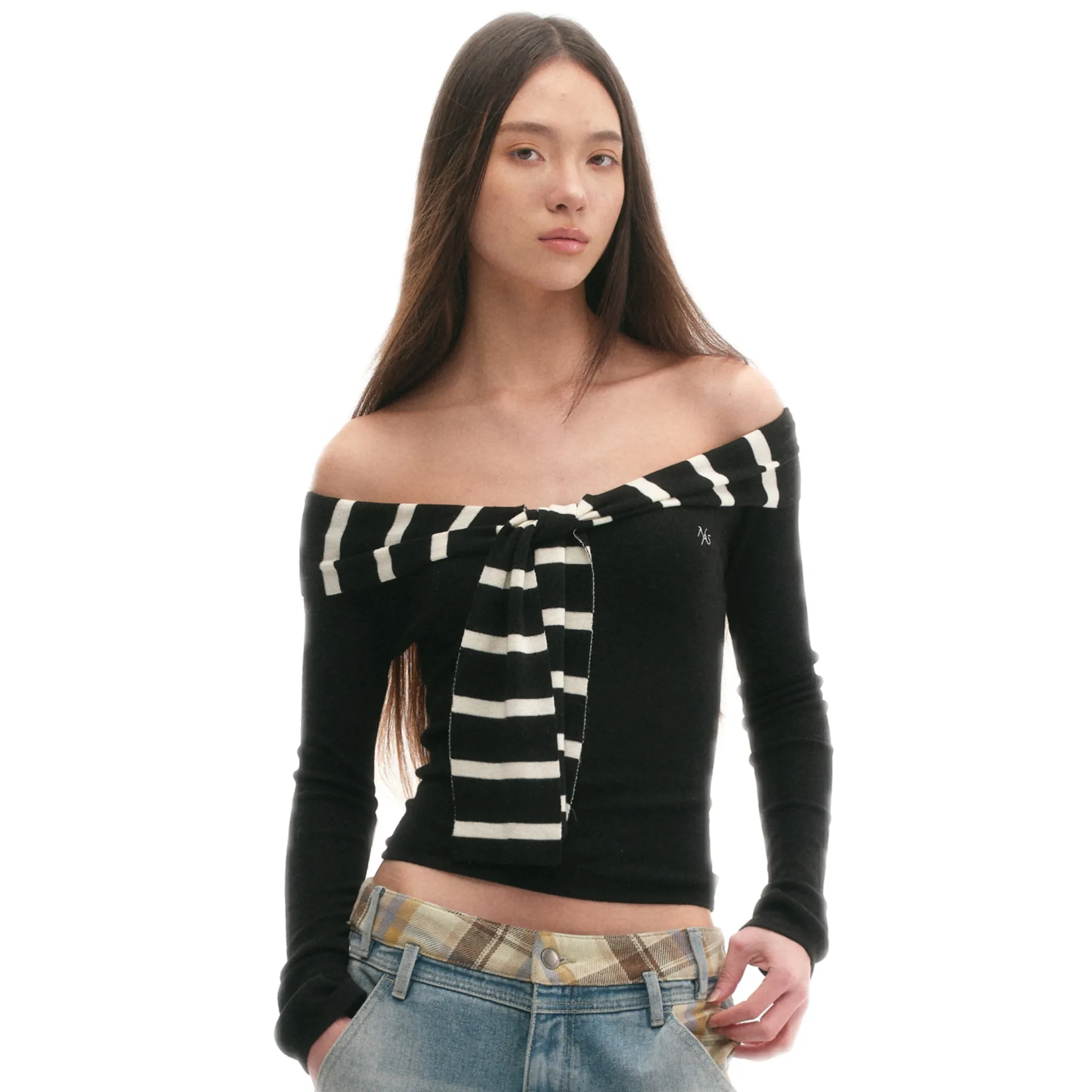 Off-Shoulder Knitwear In Black