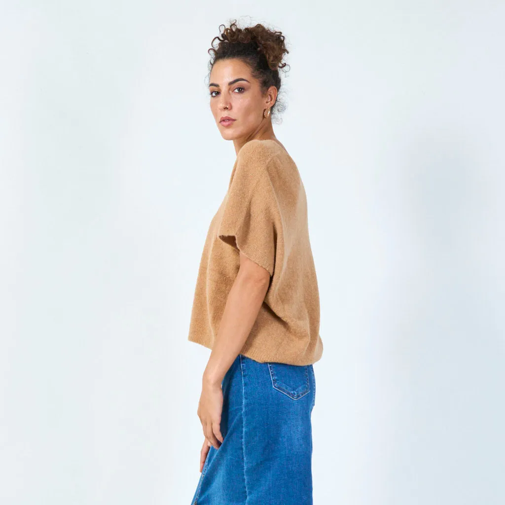Sleeveless v-neck sweater wholesale